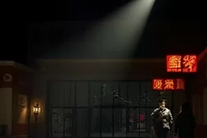 湖景蜜桃叠放成塔，果顶明显微凹